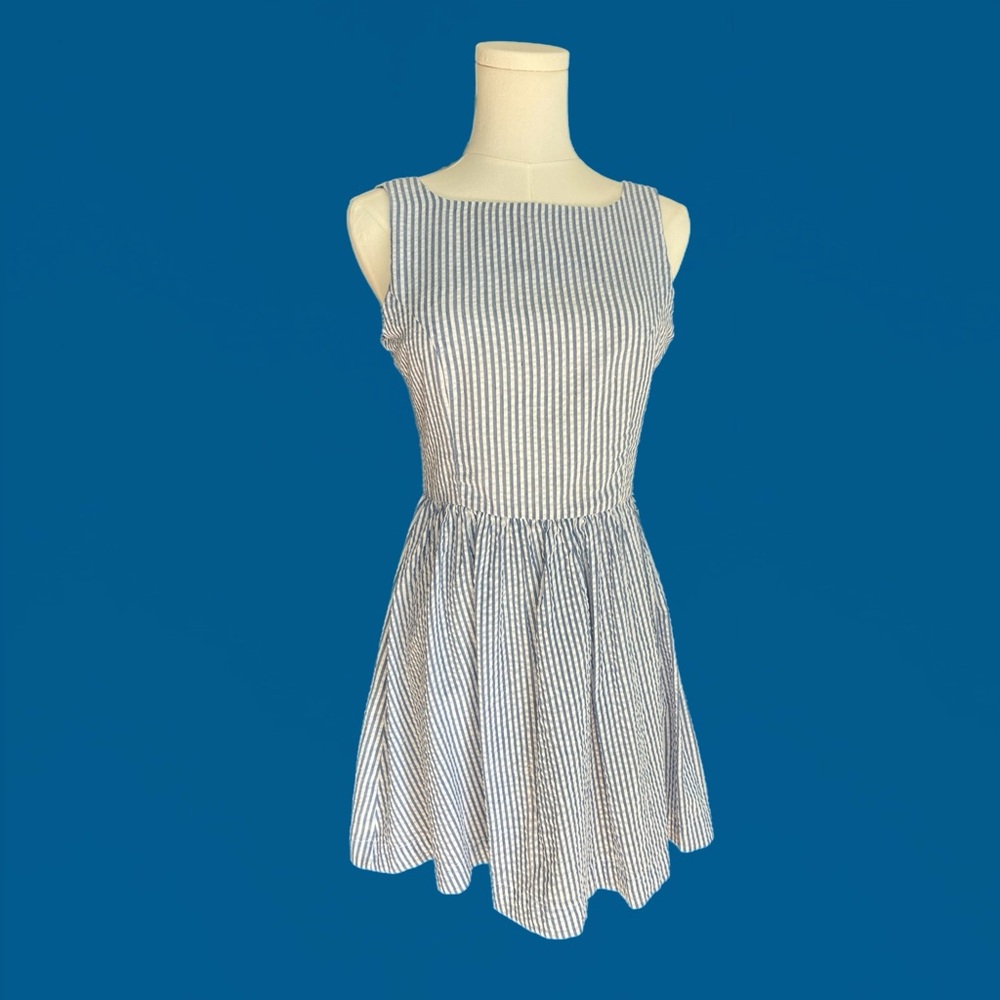 AMERICAN APPAREL 〰️ Blue Striped Seersucker Babydoll Dress